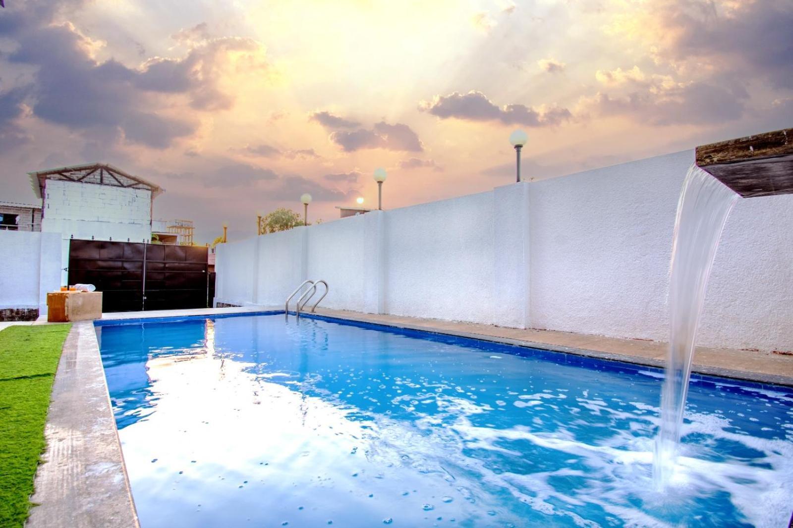 Empyrean Stay Ll 6Bhk Ll Royal Bramha Palace Ll Pvt Pool Ll Lonavala Kültér fotó